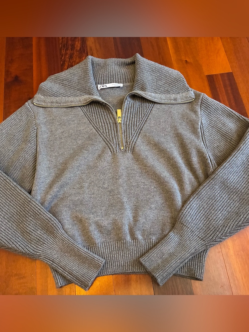 Zara Women’s Gray  Quarter Zip-Neck Cropped Ribbed Sweater size Medium